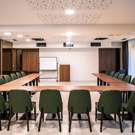 Hotel Adriale Kresevo Экстерьер фото